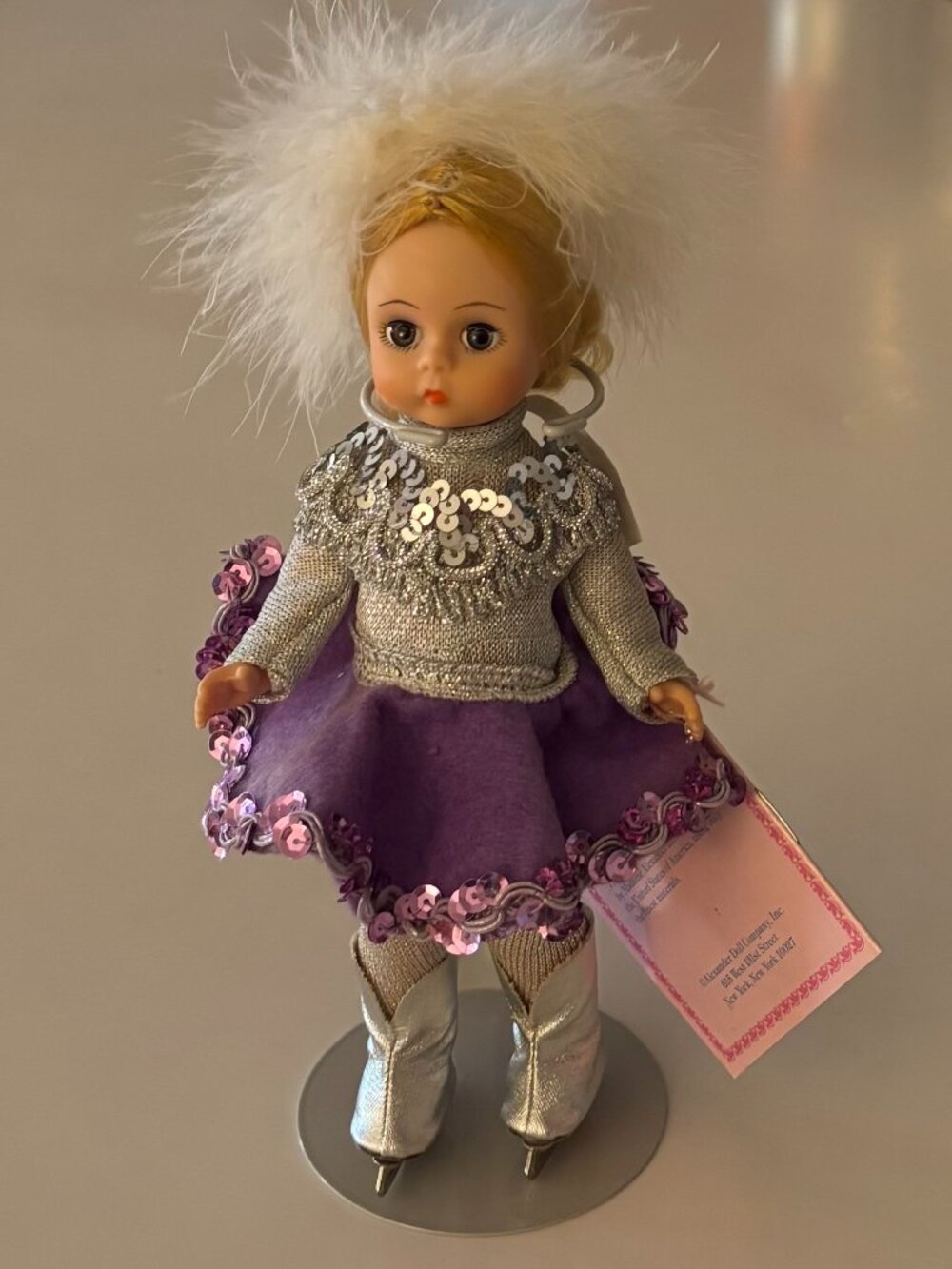 VINTAGE 1990 MADAME ALEXANDER Miniature Showcase "Ice Skater" Doll